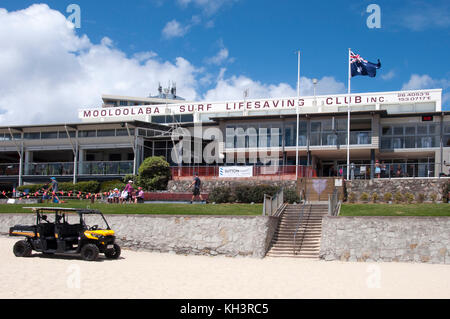 Mooloolaba Surf Lifesaving Club, fondato nel 1922, sulla Sunshine Coast, Queensland, Australia Foto Stock