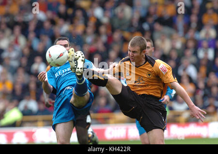 Il calciatore Kenny MILLER Wolverhampton Wanderers v Cardiff City 25 Settembre 2004 Foto Stock