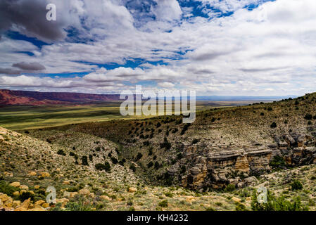 Vista verso la scogliera vermillion Arizona USA Foto Stock