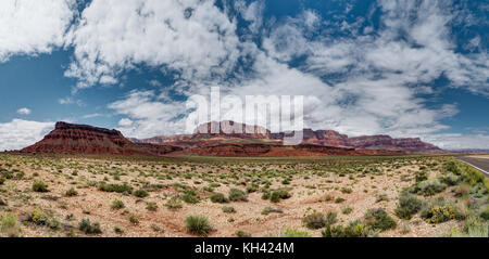 Vista verso la scogliera vermillion Arizona USA Foto Stock