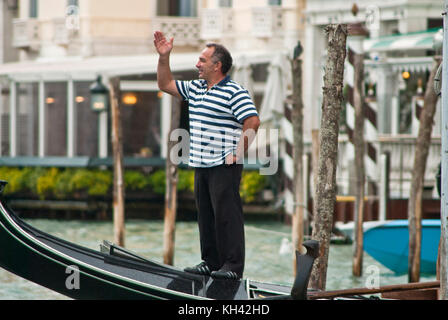 Ritratto di un gondoliere, Venezia, Italia Foto Stock