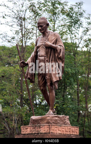 Il Mahatma Gandhi statua, Miraj, Maharashtra, India, Asia Foto Stock