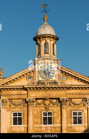 Emmanuel College di clock tower, Università di Cambridge, Cambridgeshire, Inghilterra, Regno Unito. Foto Stock