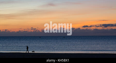 Sunrise di barene spiaggia Poole Dorset Regno Unito Foto Stock