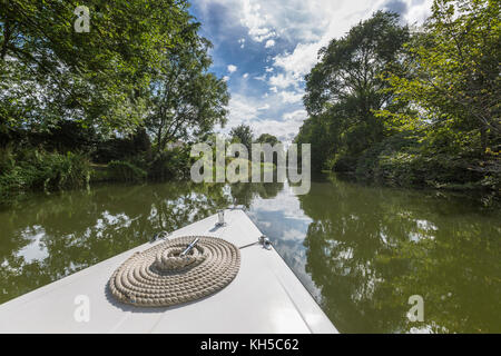 Gita in barca sul Royal Military Canal vicino a Hythe, Kent, Regno Unito. Foto Stock