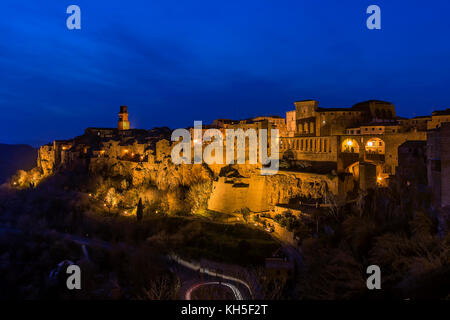 Ora blu a Pitigliano, Toscana, Italia Foto Stock