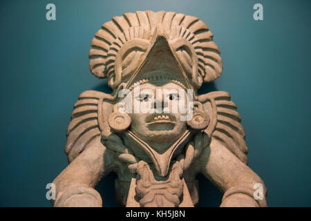 Messico Oaxaca, Huatulco. Copalita, Eco-Archeological Park, Copalita museo. Maya Olmeca & artefatti dal distretto di Oaxaca. Figura in ceramica. Foto Stock