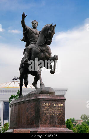 Tamerlane monumento a Tashkent Foto Stock