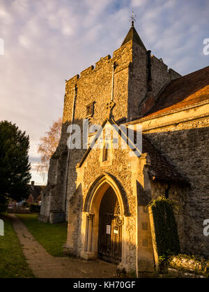 La chiesa di San Nicola, Leeds village, kent, Regno Unito Foto Stock