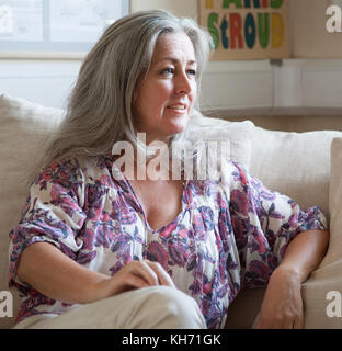 L'avvocato e autrice Polly Higgins è la principale sostenitrice di un diritto penale internazionale di Ecocide per proteggere le persone e il pianeta. Foto Stock