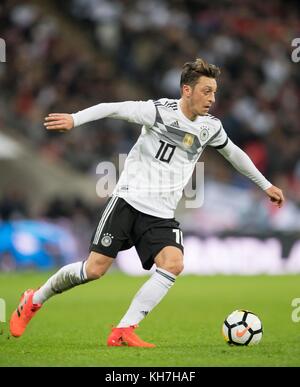 Mesut OEZIL (Ozil, GER) Aktion, Fussball Laenderspiel, Freundschaftsspiel, Inghilterra (ENG) - Germania (GER) 0:0, AM 10.11.2017 a Londra/ Grossbritannien. |utilizzo in tutto il mondo Foto Stock