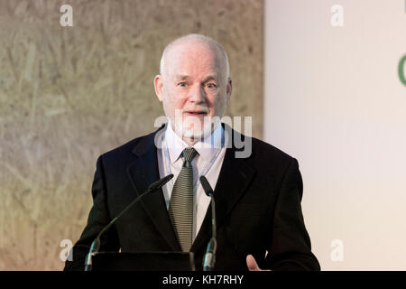 Bonn, Germania. Xv Nov, 2017. Peter Thompson, l inviato speciale dell ONU sul COP23 Figi conferenza di Bonn, in Germania il 15 novembre 2017. COP23 è organizzato dalla convenzione quadro delle Nazioni Unite per i cambiamenti climatici. Credito: Dominika Zarzycka/Alamy Live News Foto Stock