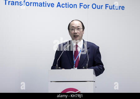 Bonn, Germania. Xv Nov, 2017. Masaharu Nakagawa, ministro dell'ambiente del Giappone al COP23 Figi conferenza di Bonn, in Germania il 15 novembre 2017. COP23 è organizzato dalla convenzione quadro delle Nazioni Unite per i cambiamenti climatici. Credito: Dominika Zarzycka/Alamy Live News Foto Stock