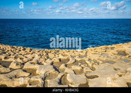 Sale stagni di evaporazione sulla isola di Gozo, Malta Foto Stock