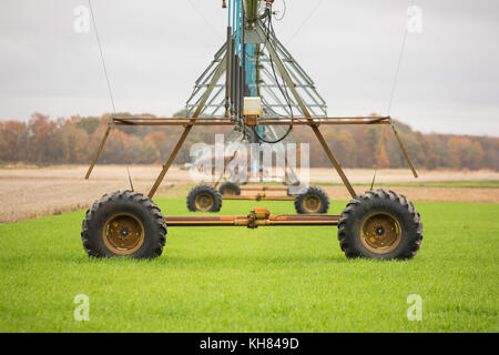 Agricoltura tecnologia per impianti di irrigazione campo Foto Stock