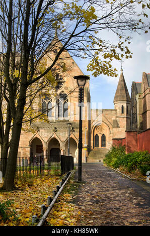 GLASGOW, SCOZIA - 14 novembre 2013: Questa fotografia è stata presa in corrispondenza della corsia che conduce a San Mungo la Chiesa. Foto Stock