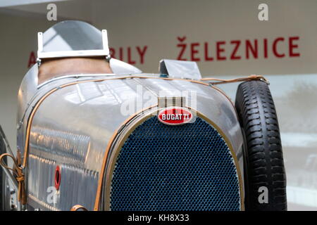 Praga, Repubblica Ceca - 10 novembre: Bugatti 51 premier racing car dal 1931 sorge nel museo tecnico nazionale il 10 novembre 2017 a Praga, Foto Stock