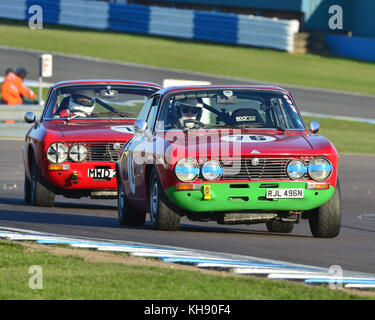 David Erwin, Alfa Romeo 2000 GTV, Campionato di Sport su strada degli anni '70, HSCC, apertura stagionale, sabato 8 aprile 2017, Donington Park, Chris McEvoy, circuito Foto Stock