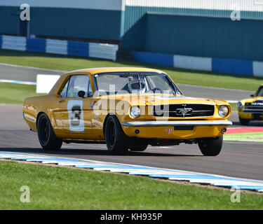 Peter hallford, ford mustang, storico touring cars, hscc, season opener, sabato, 8 aprile 2017, Donington Park, Chris mcevoy, il circuito da corsa, cjm Foto Stock