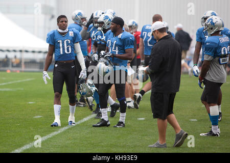 Allen PARK, MICHIGAN - 14 AGOSTO: Il football NFL Detroit Lions pratica nel loro campo di allenamento a Allen Park, Michigan. Agosto 14, 2012. © Joe Gall/Mediapunch Inc. Foto Stock