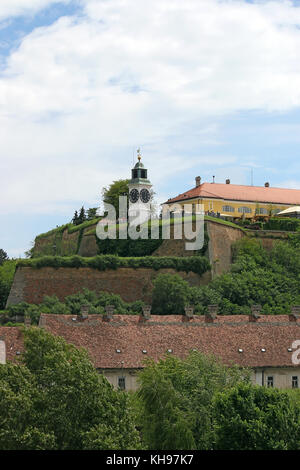 Orologio da torre della Fortezza Petrovaradin serbia Foto Stock