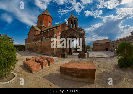 Famoso Khor Virap monastero in Armenia-turchia confine vicino monte Ararat Foto Stock