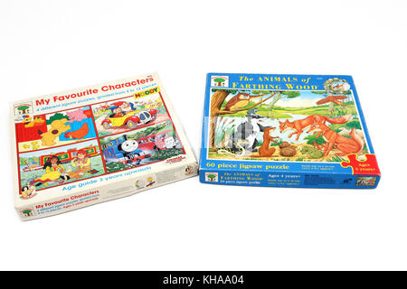 Vintage per bambini puzzle jigsaw - i miei personaggi preferiti; e gli animali di Farthing Wood Foto Stock