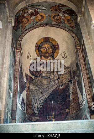 La Georgia, la prima capitale di mtskheta. la cattedrale Cattedrale patriarcale di tutta la Georgia svetitskhoveli, la decorazione di interni. Foto Stock