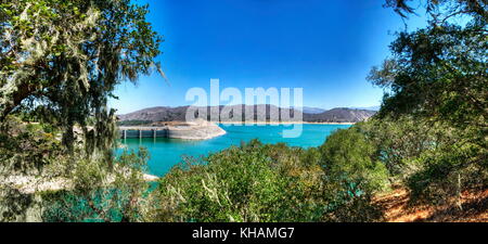 La diga di bradbury al lago cachuma in santa barbara county - Foto Stock