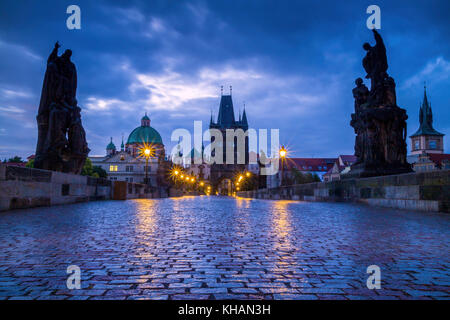 Bellezza mattutina sul Ponte Vecchio, Praga Foto Stock