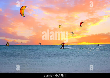 Sport acquatici su Aruba isola del Mar dei Caraibi Foto Stock