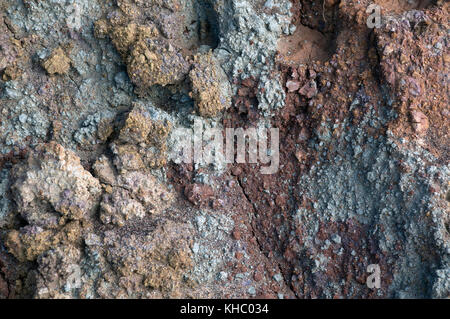 Strati di argilla stratificato scogliere erodendo lentamente al punto di Hannover, Compton Bay, IW Foto Stock