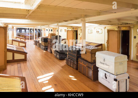 Promenade salone interno di Brunel SS Gran Bretagna, Great Western Dockyard, Spike Island, Bristol, Inghilterra, Regno Unito Foto Stock