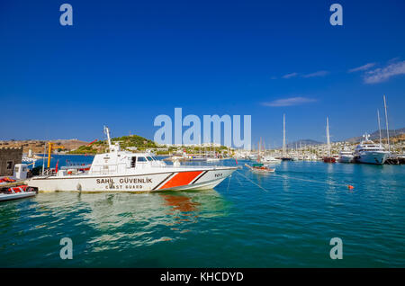 Bagno turco coast guard nave ormeggiata al porto di bodrum, Turchia su agosto 03, 2017. Foto Stock