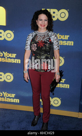 NEW YORK, NY - SETTEMBRE 27: Susie Essman partecipa alla première della 9a stagione "Curb Your Enthusiasm" al Teatro SVA il 27 settembre 2017 a New York. Persone: Susie Essman Transmission Ref: MNC1 Foto Stock