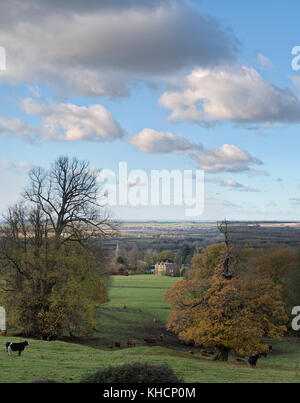 Radway Grange da Edgehill in autunno. Radway / Edgehill. Warwickshire, Inghilterra Foto Stock