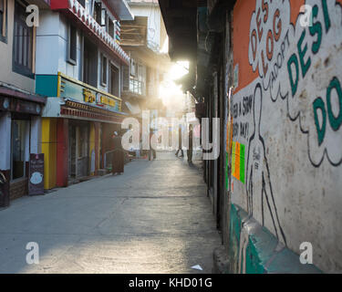 Streetscape, Mcleod Ganj, India Foto Stock
