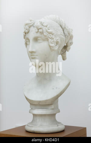 Busto in marmo di greca Saffo da italiano scultore neoclassico Antonio Canova (?) circa dal 1818 sul display nel Museum der Bildenden Künste (Museo delle Belle Arti) di Lipsia, in Sassonia, Germania. Foto Stock