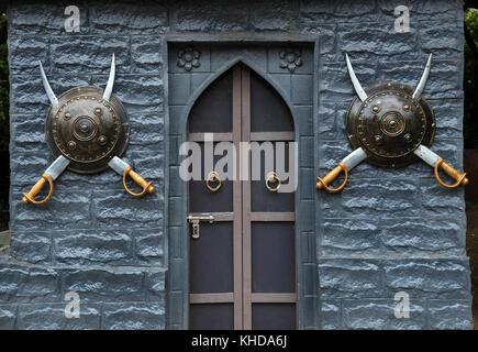 L'immagine di Fort porta di shivaji a Veermata Jijabai Bhonsle udyan in Mumbai, India Foto Stock