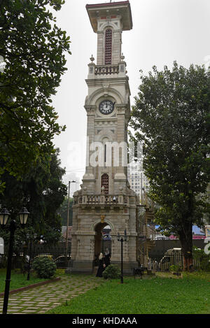L'immagine di un orologio da torre a Veermata Jijabai Bhonsle udyan in Mumbai, India Foto Stock