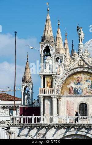 L'Italia, Veneto, Venezia, PIAZZA SAN MARCO, DETTAGLIO DELLA CATTEDRALE DI SAN MARCO Foto Stock