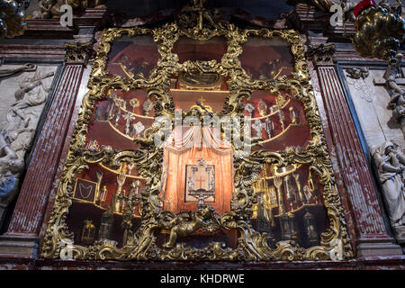 Altare delle Reliquie nella basilica di Santa Maria Gloriosa dei Frari - Venezia. FRANCESCO PENSO DETTO CABIANCA, 1711 Foto Stock