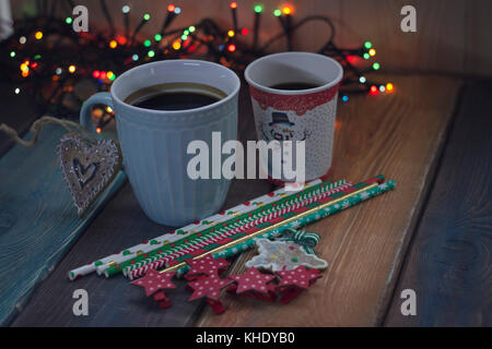 Cup e del vetro sulla tavola del Natale Foto Stock