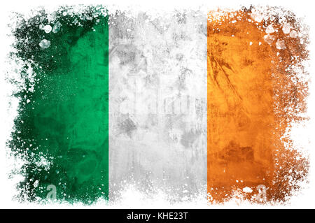 Bandiera nazionale dell'Irlanda su grunge sfondo concreto Foto Stock