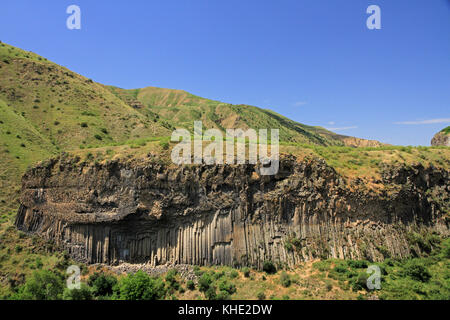 Formazioni di colonna di basalto "Sinfonia delle pietre" nella Gola di Garni, Armenia Foto Stock