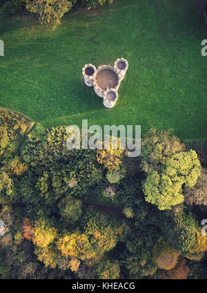 Veduta aerea del castello di Blaise al tramonto in autunno Foto Stock