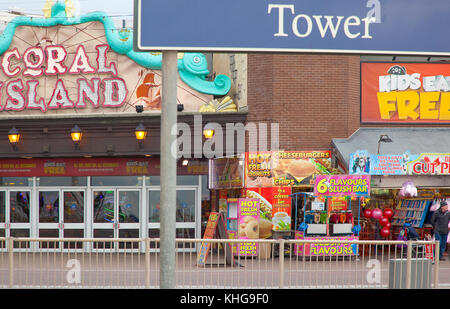 Inghilterra, lancashire, blackpool, coral isalnd,lungomare attrazione turistica arcade. Foto Stock