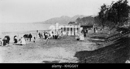 1 69687 folla godendo di Manly Beach sul Boxing Day, 1906 Foto Stock