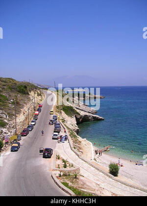 Una spiaggia lungo la costa occidentale di Zante, Grecia Foto Stock