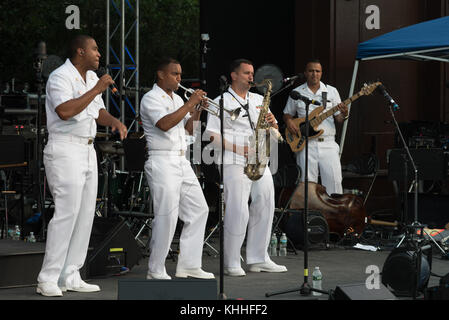 2017 banda della marina il Giorno di Indipendenza concerto (35573722602) Foto Stock